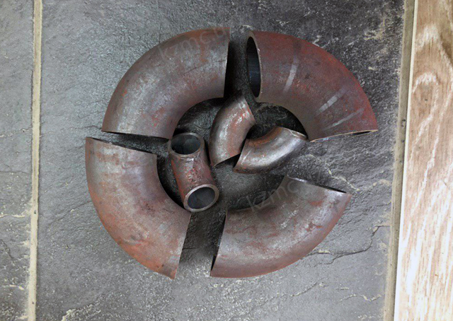 Бесшовный отвод 90 ̊ 630х26 09Г2С