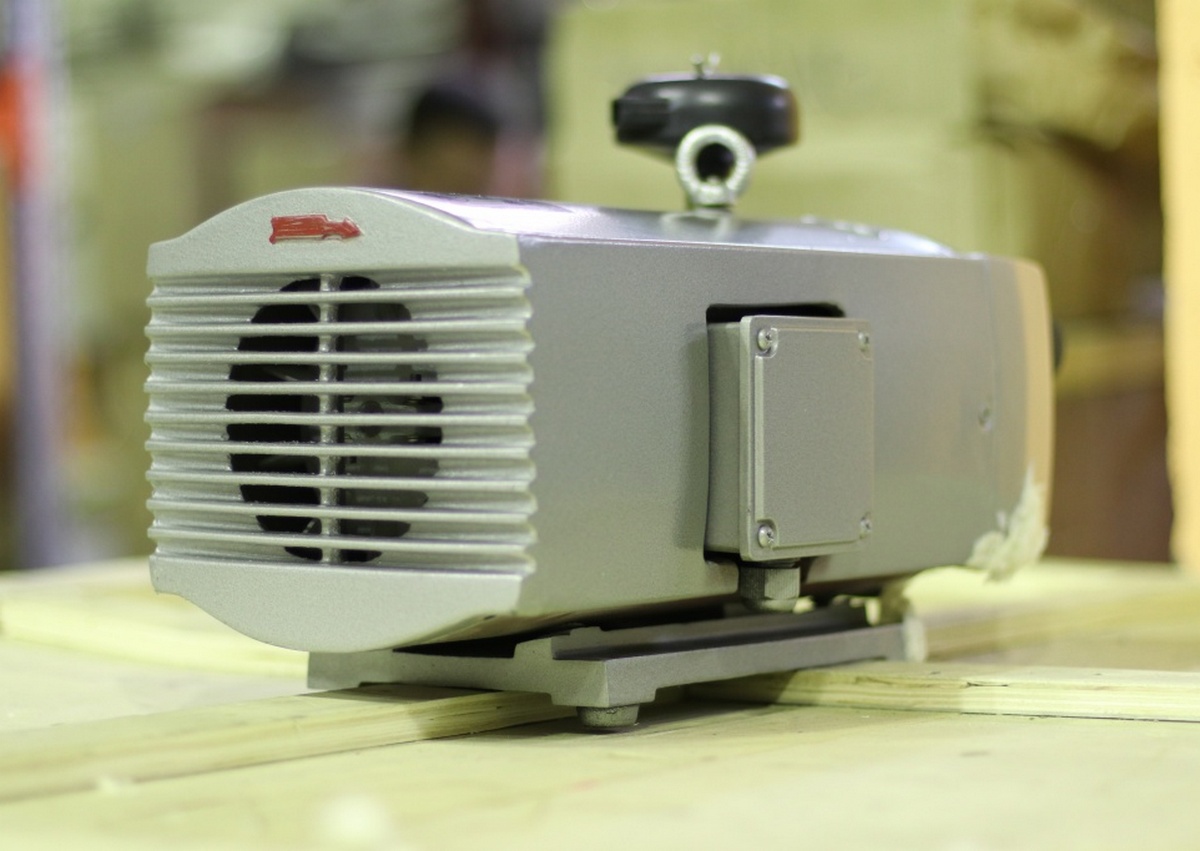 Вакуумный насос Erstevak PVP250