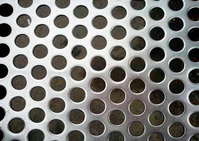 Перфорированный стальной лист 3х1400 мм Ст40